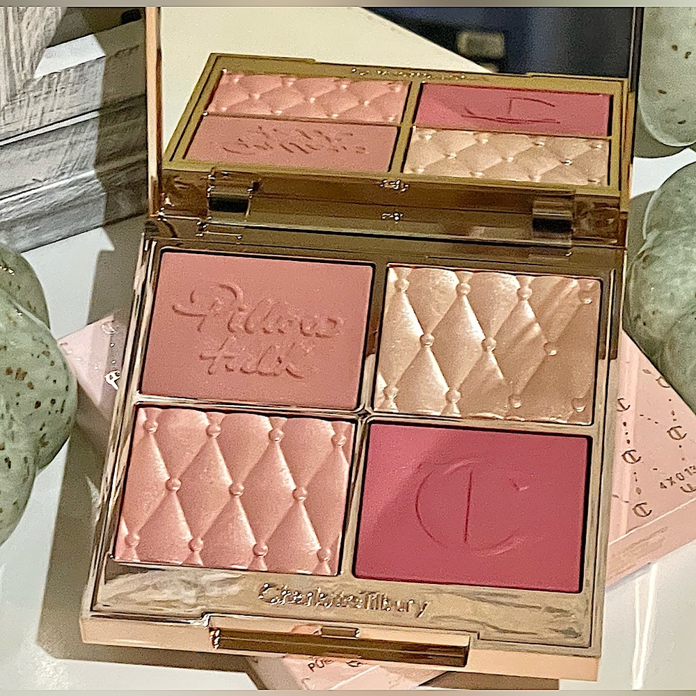 ✨NEW HOLIDAY RELEASE ✨Pillow Talk Beautifying Face Palette - Fair to Medium(NWT)